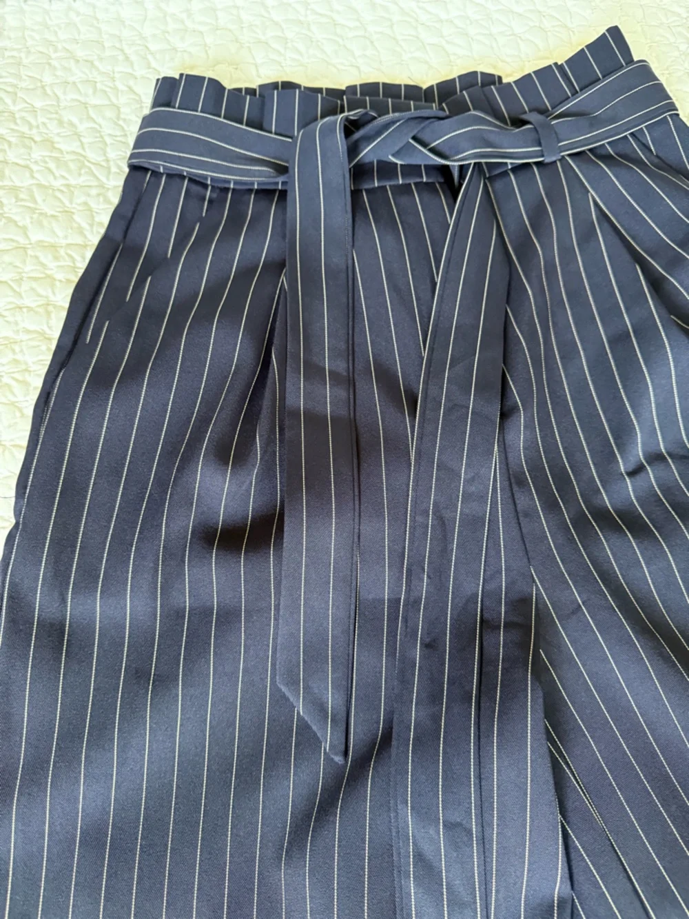 Lulu’s Mason High-Waist Navy Pinstriped Wide Leg Pants with Tie Waist - Picture 8 of 9